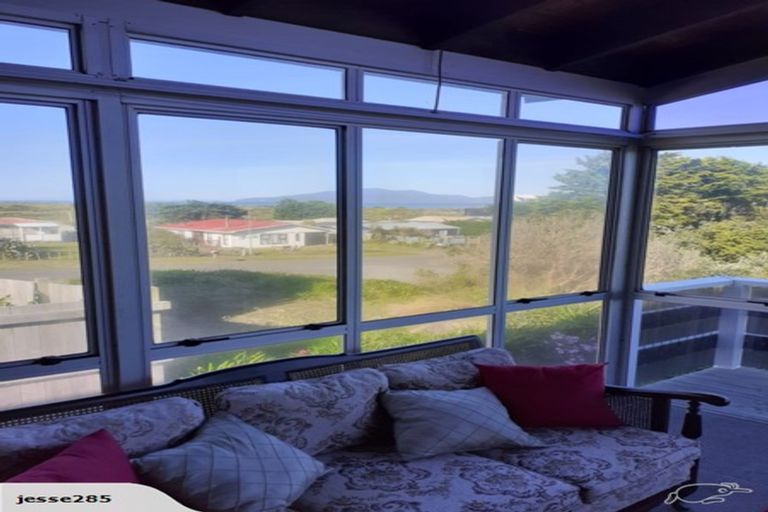 Photo of property in 68 Dixie Street, Te Horo Beach, Otaki, 5581