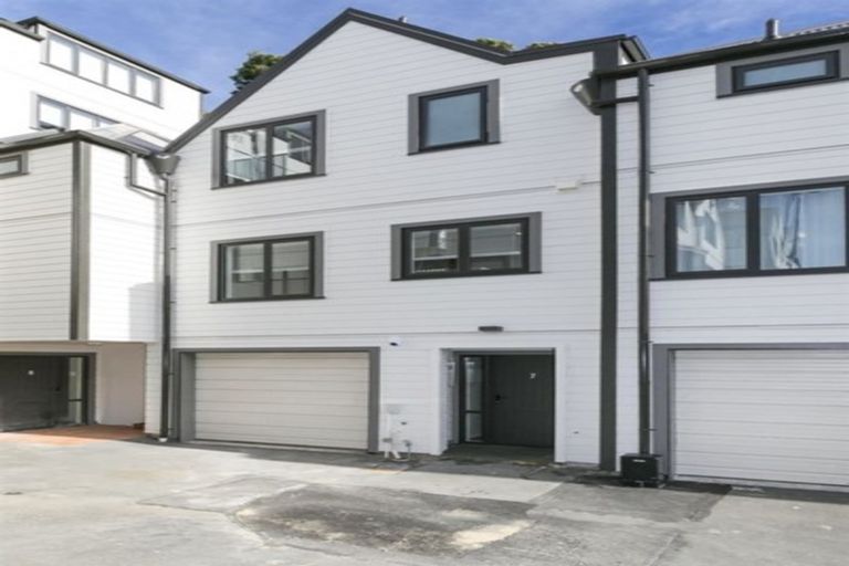 Photo of property in 7/240 The Terrace, Wellington Central, Wellington, 6011