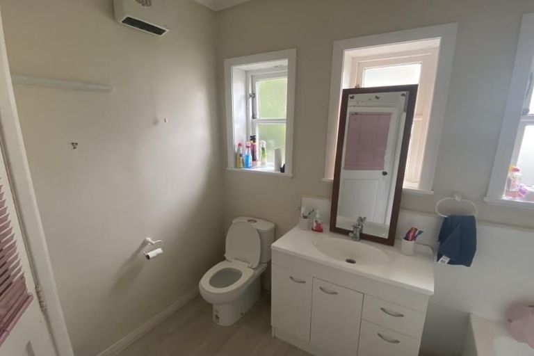 Photo of property in 145a Onslow Road, Khandallah, Wellington, 6035