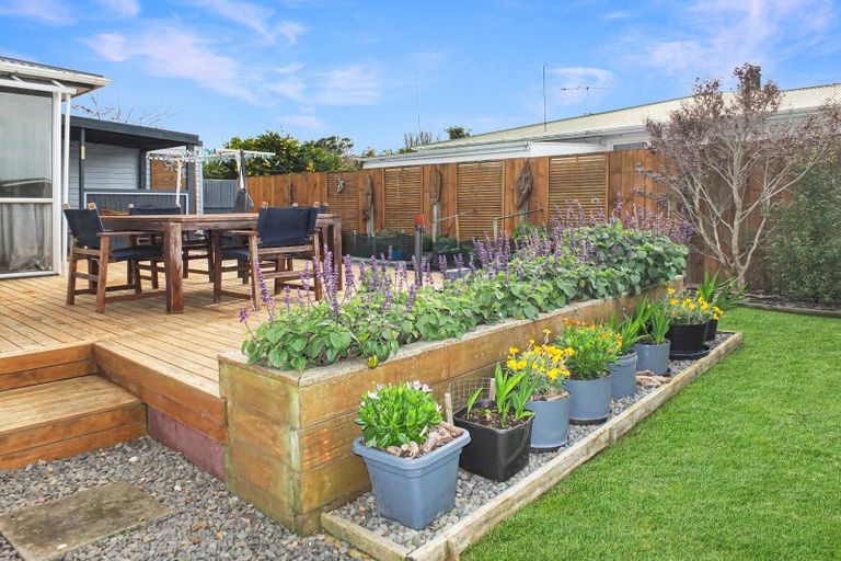 Photo of property in 28 Ladys Mile, Foxton, 4814