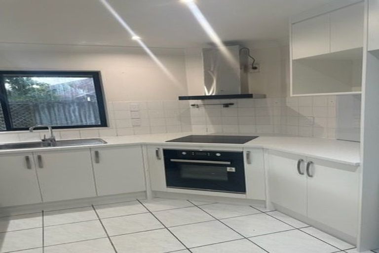 Photo of property in 9 Shannon Place, Northpark, Auckland, 2013