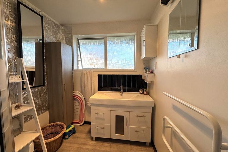 Photo of property in 3 Caldervan Street, Balclutha, 9230