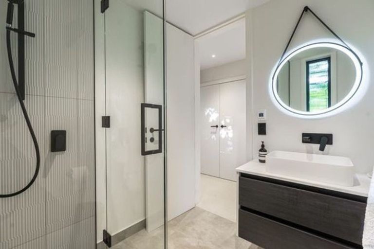 Photo of property in 14 Okoka Road, Omiha, Waiheke Island, 1081
