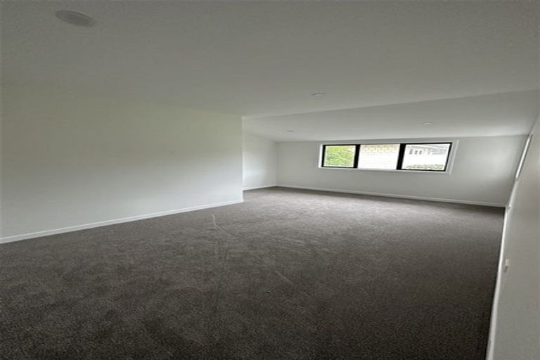 Photo of property in 12a Bluefin Way, West Harbour, Auckland, 0618