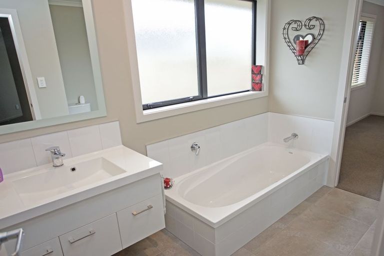 Photo of property in 301 College Street, West End, Palmerston North, 4410