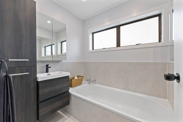 Photo of property in 2 Kowhai Place, Te Kauwhata, 3710