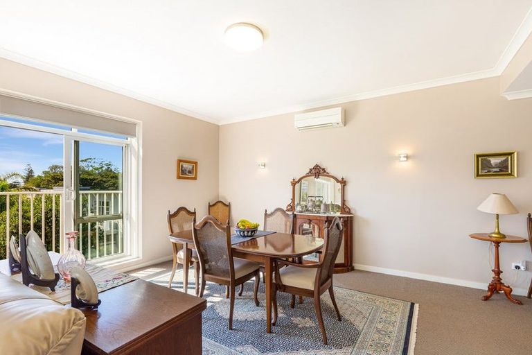 Photo of property in 33 Parkside Drive, Orewa, 0931