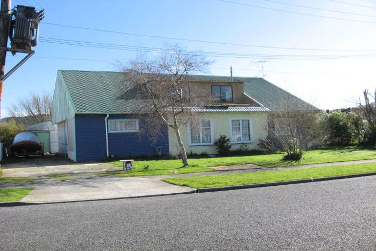 Photo of property in 3 Arthur Street, Wainuiomata, Lower Hutt, 5014