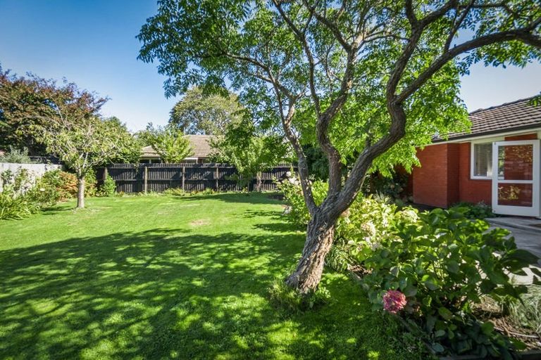 Photo of property in 1/104a Idris Road, Bryndwr, Christchurch, 8052