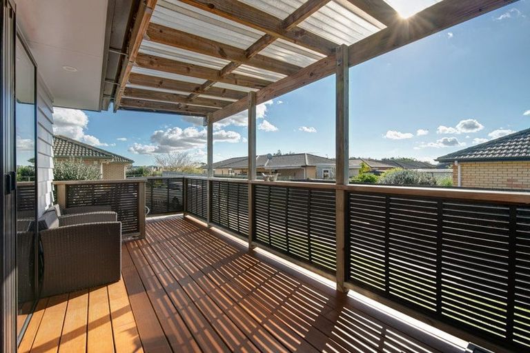 Photo of property in 7 Raabia Close, Parakai, 0830