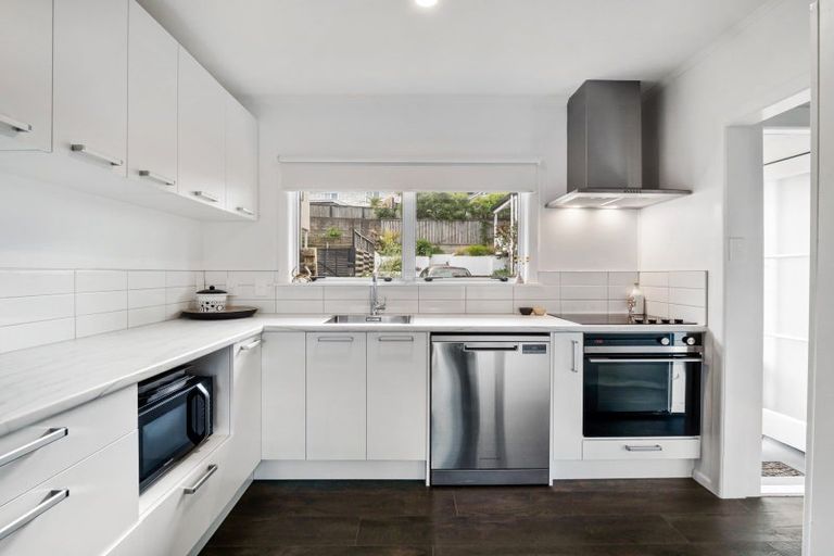 Photo of property in 22 Terrace Avenue, Mount Maunganui, 3116