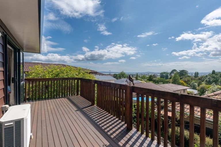 Photo of property in 17 Te Atatu Road, Te Atatu South, Auckland, 0610