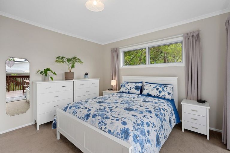 Photo of property in 10 Matenga Street, Waikanae, 5036