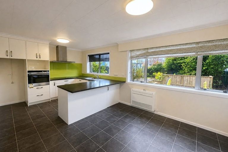 Photo of property in 6 Tybalt Street, Stratford, 4332