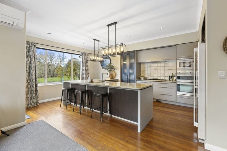 Photo of property in 68 Willowview Drive, Redwood, Christchurch, 8051