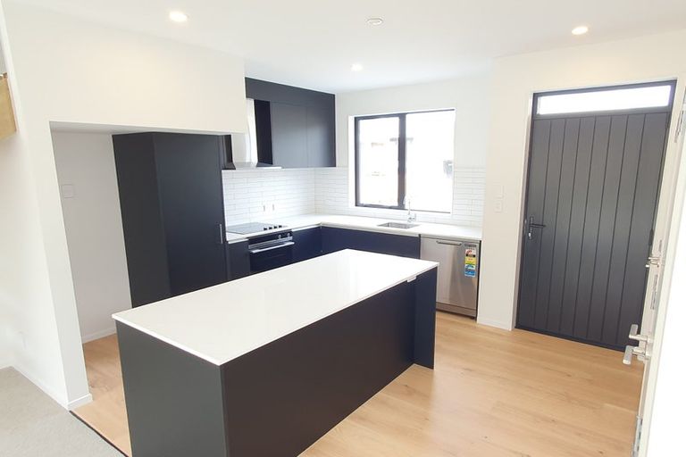 Photo of property in 36 Central Terrace, Alicetown, Lower Hutt, 5010