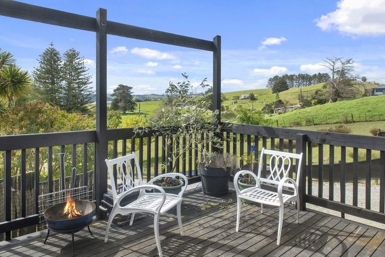 Photo of property in 10 Bennett Street, Port Albert, Wellsford, 0973