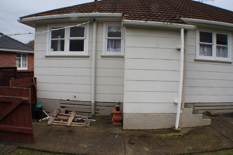 Photo of property in 32 Harris Street, Naenae, Lower Hutt, 5011