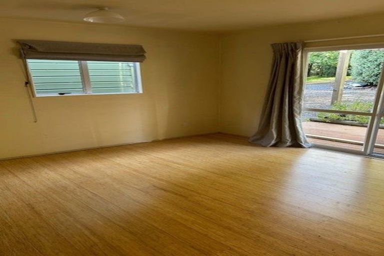 Photo of property in 11 Wairewa Pa Road, Little River, 7591