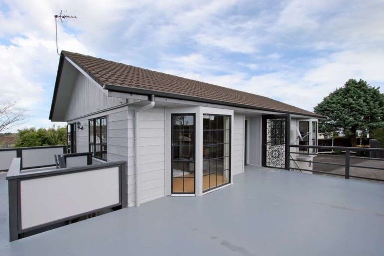 Photo of property in 19 Anglers Way, Wattle Downs, Auckland, 2102