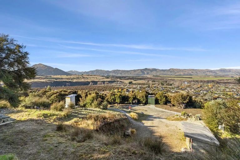 Photo of property in 69 Kanuka Rise, Albert Town, Wanaka, 9305