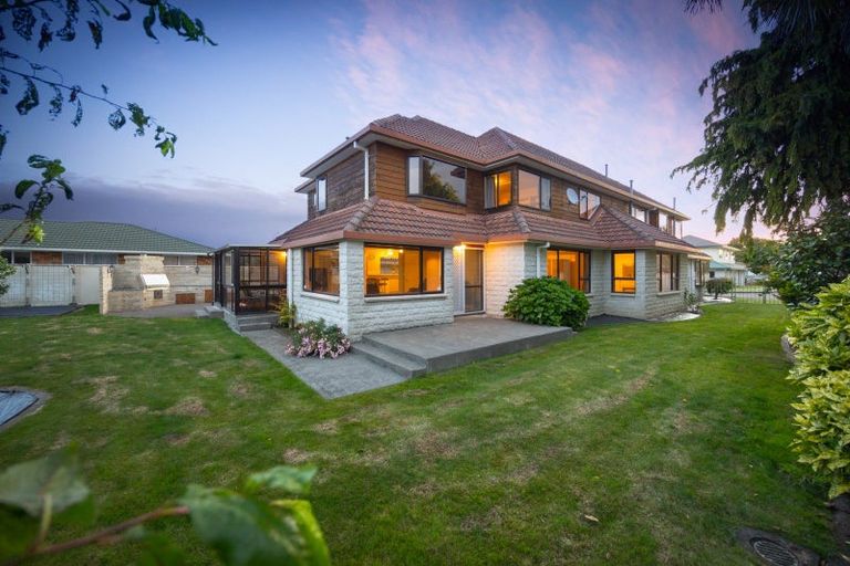 Photo of property in 165 Russell Street, Palmerston North, 4414