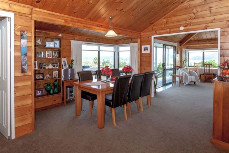 Photo of property in 136 Tirohanga Drive, Whangamata, 3620