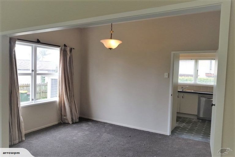 Photo of property in 3 Crete Avenue, Milford, Auckland, 0620