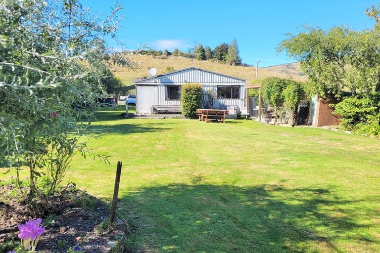 Photo of property in 13 Scotswood Street, Waikaia, 9778