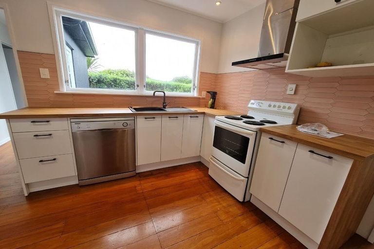 Photo of property in 36b Alberta Street, Point Chevalier, Auckland, 1022