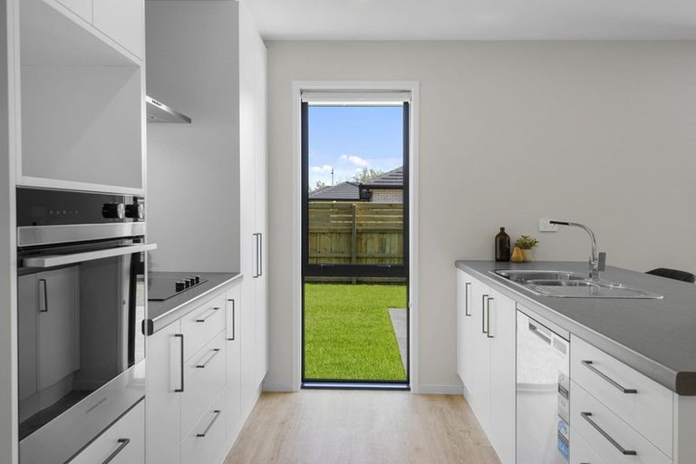 Photo of property in 17 John Holmes Road, Halswell, Christchurch, 8025