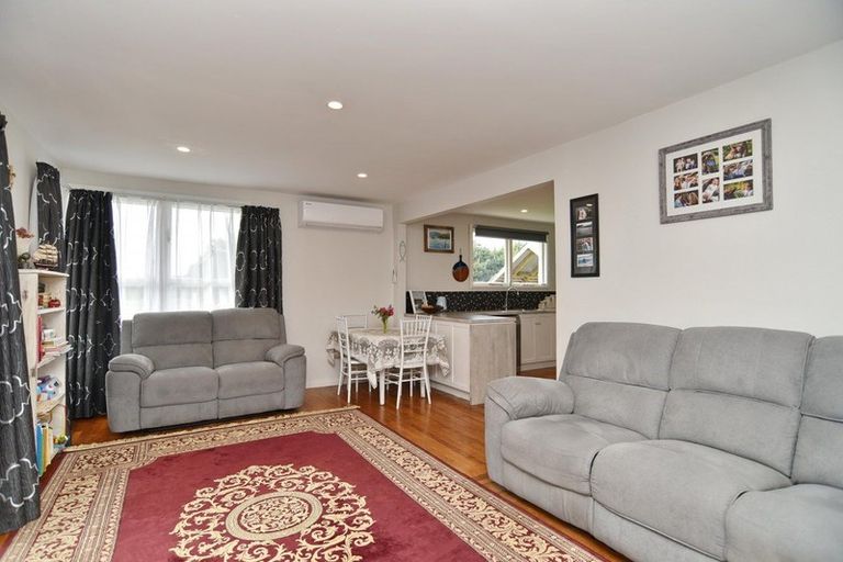 Photo of property in 27 Kings Avenue, Waikuku Beach, 7402