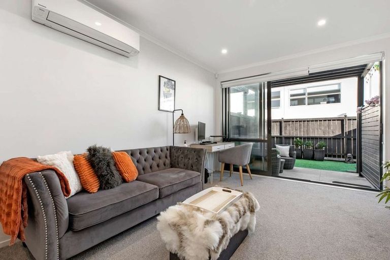 Photo of property in 14 Haddington Drive, Flat Bush, Auckland, 2019