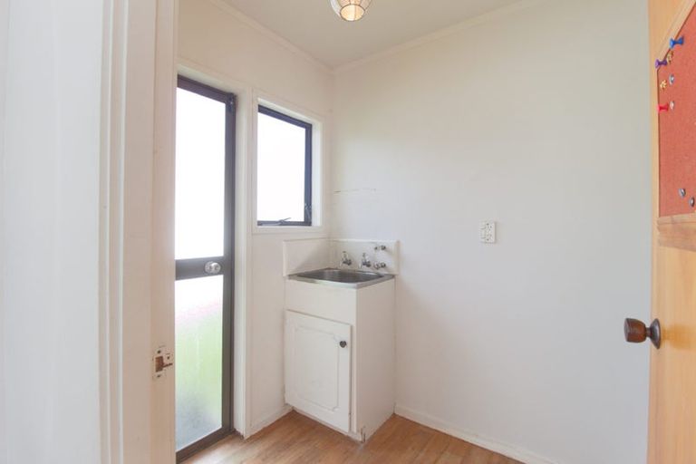 Photo of property in 4/4a Browns Road, Manurewa, Auckland, 2102