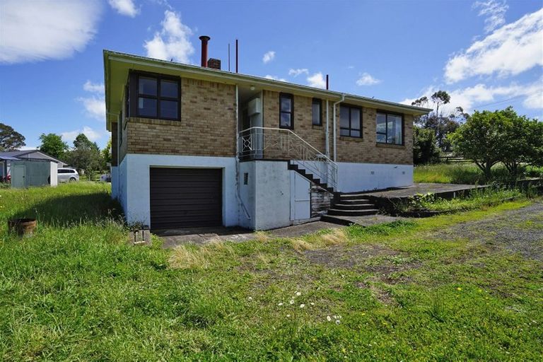 Photo of property in 84 Hall Road, Peacocke, Hamilton, 3282