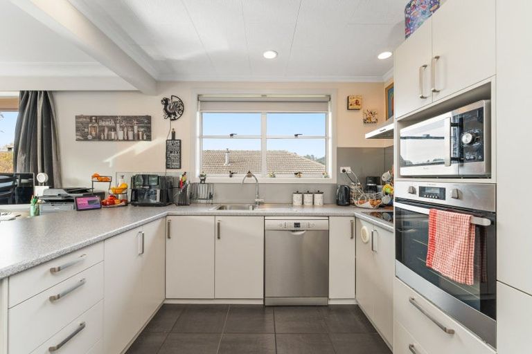 Photo of property in 290 Main South Road, Green Island, Dunedin, 9018