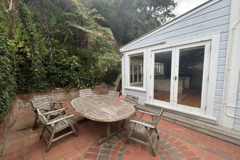 Photo of property in 127 Elizabeth Street, Mount Victoria, Wellington, 6011
