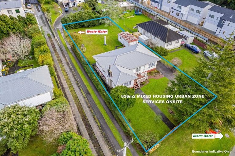 Photo of property in 318 Swanson Road, Henderson, Auckland, 0610