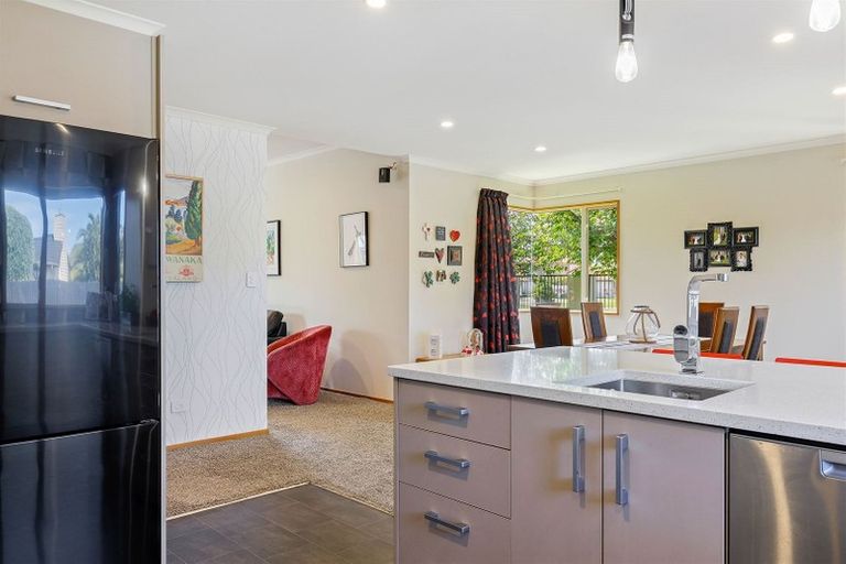 Photo of property in 6 Saint Keverne Close, Burwood, Christchurch, 8083