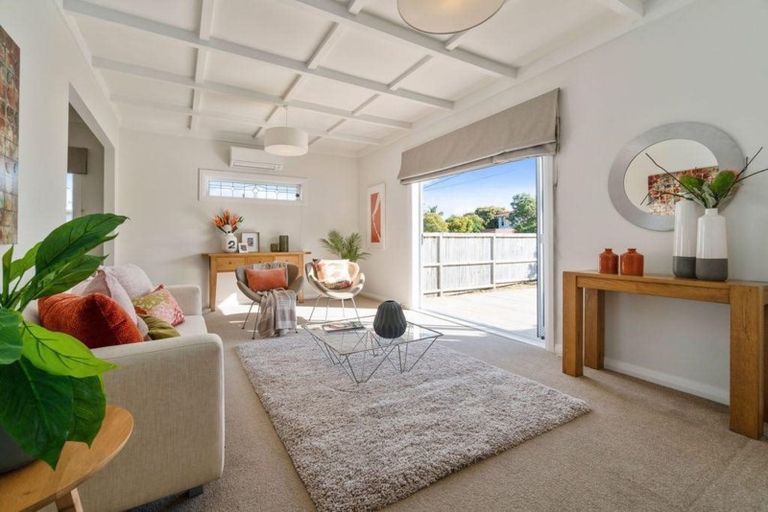 Photo of property in 797a Te Atatu Road, Te Atatu Peninsula, Auckland, 0610