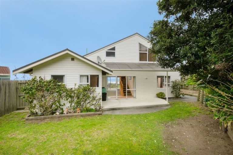 Photo of property in 1 Ocean Close, Te Kopuru, Dargaville, 0371