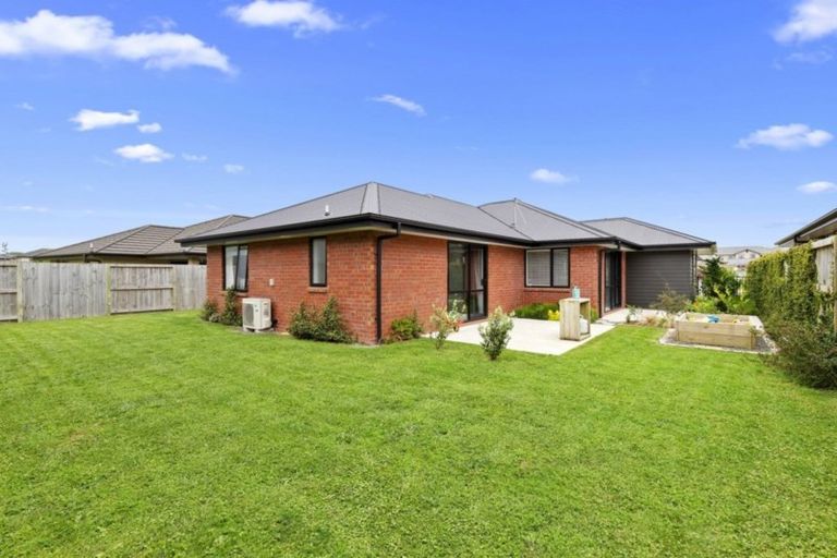 Photo of property in 253 Dixon Road, Fitzroy, Hamilton, 3206