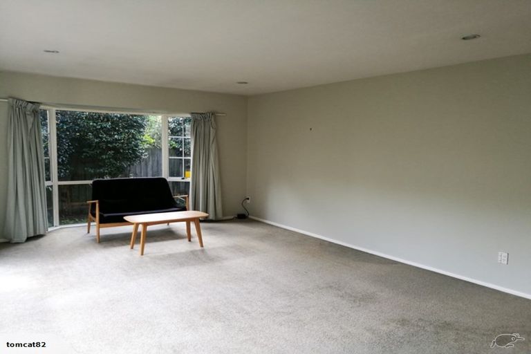 Photo of property in 70a Straven Road, Fendalton, Christchurch, 8014