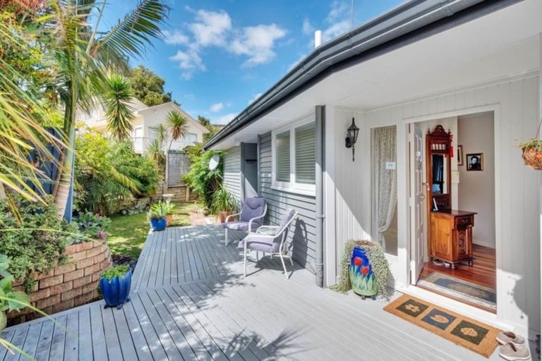 Photo of property in 1/89 Monarch Avenue, Hillcrest, Auckland, 0627