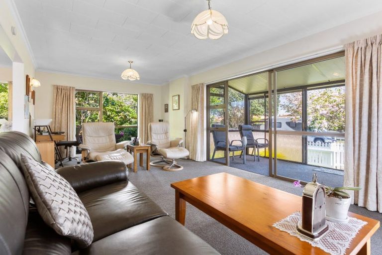 Photo of property in 1a Hunter Place, Merrilands, New Plymouth, 4312