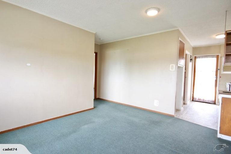 Photo of property in 64a Clayburn Road, Glen Eden, Auckland, 0602