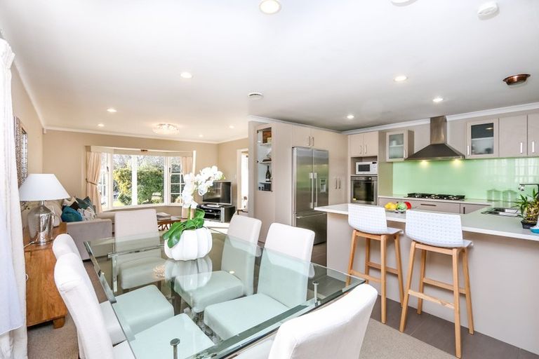 Photo of property in 37 Fratley Avenue, Farm Cove, Auckland, 2012