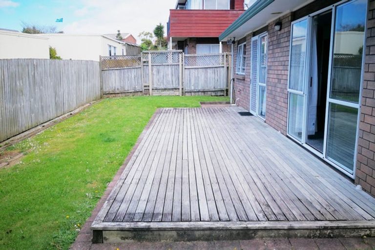 Photo of property in 2/20 Steeple Rise, Pakuranga, Auckland, 2010