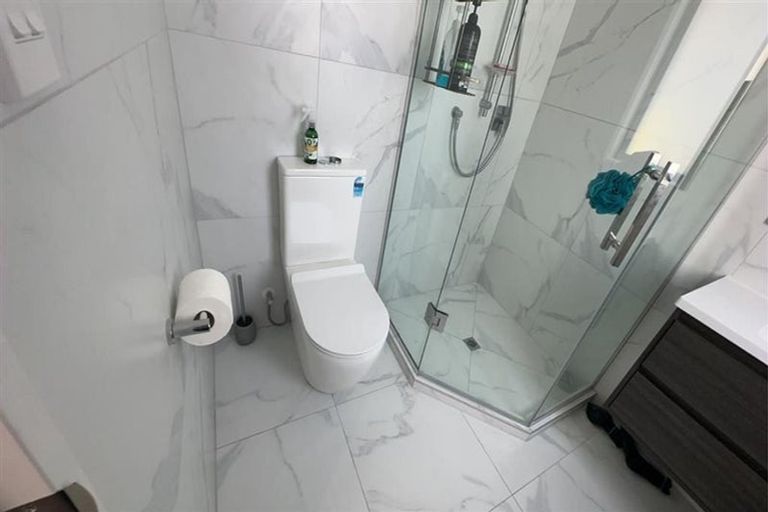 Photo of property in 84 Taikura Avenue, Red Beach, 0932