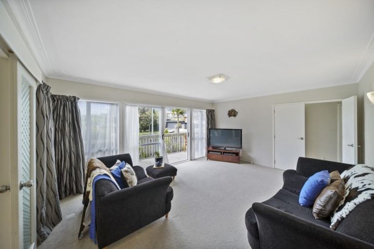 Photo of property in 180 Fisher Parade, Farm Cove, Auckland, 2012